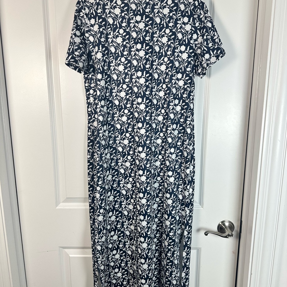 Dudley Stephens Navy and White Floral Dress EUC worn twice - Picture 8 of 9